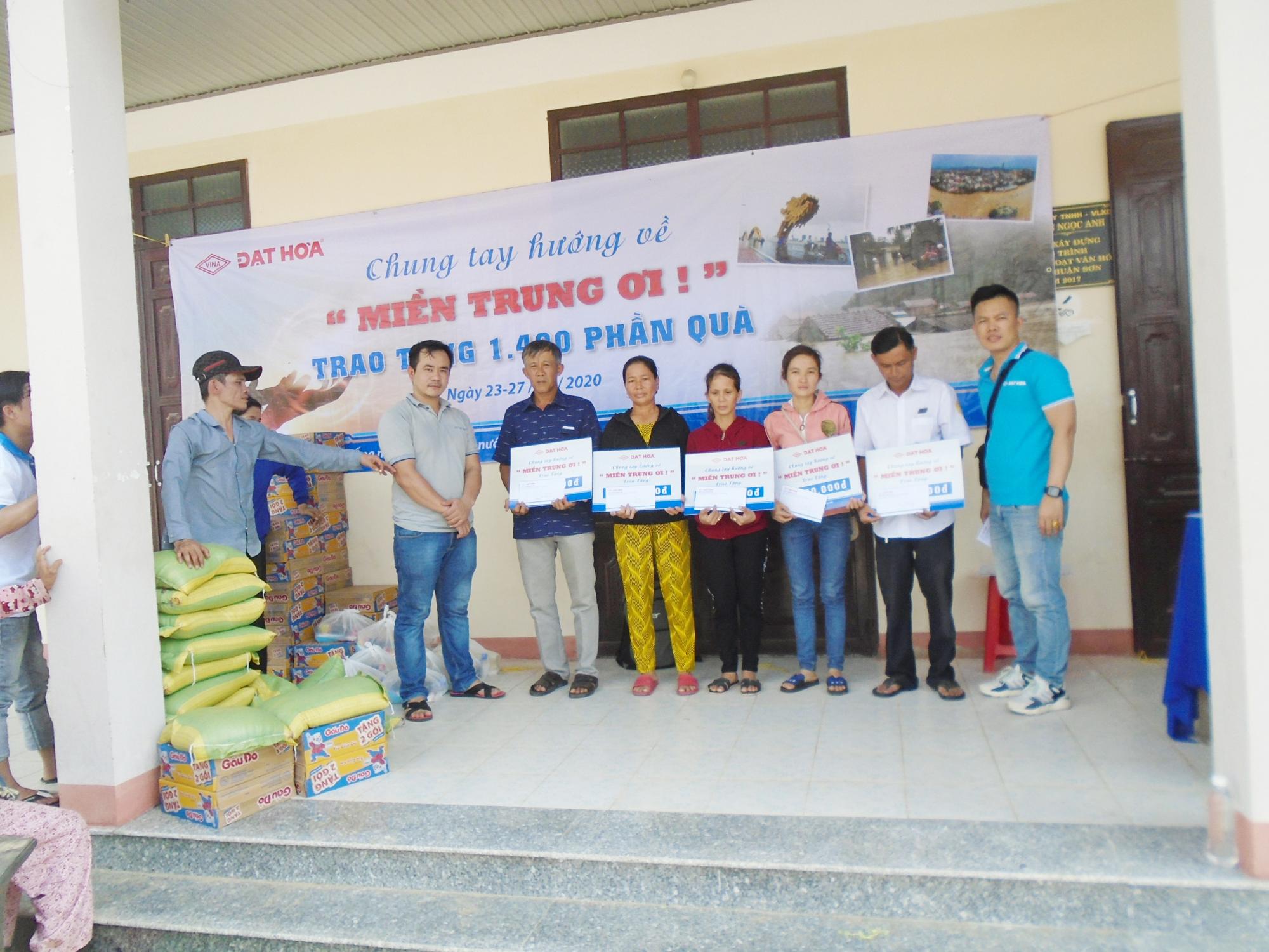 NHỰA ĐẠT HÒA ĐỒNG HÀNH CÙNG BÀ CON TẠI CÁC TỈNH MIỀN TRUNG [Đợt 1]