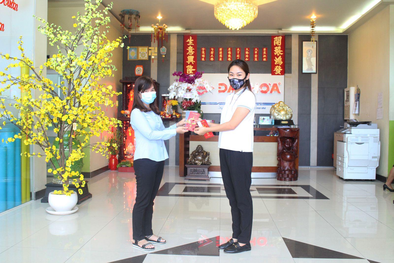 Khai xuân đón lộc