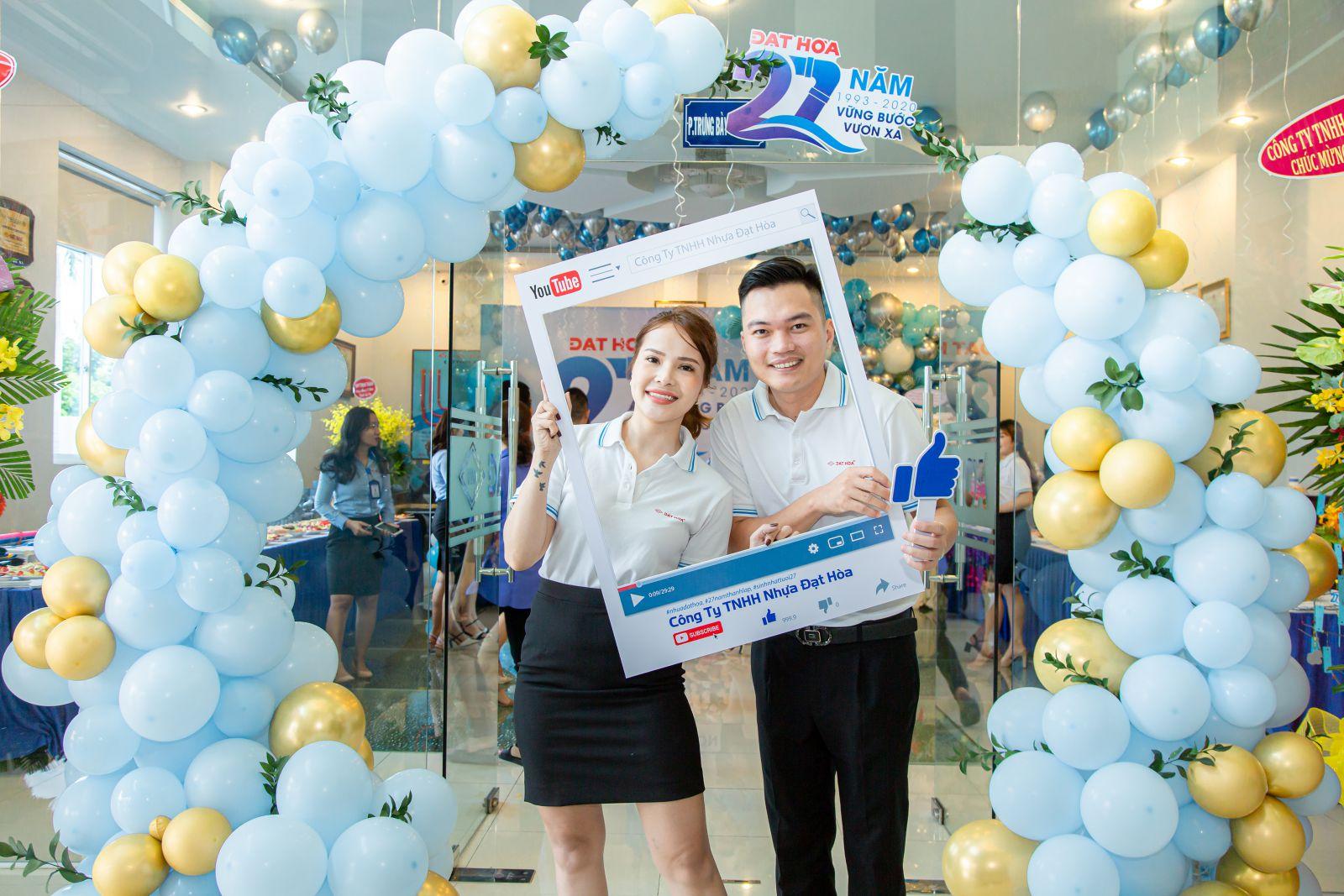 Cb. cnv Đạt Hòa hân hoan mừng sinh nhật công ty tròn 27 tuổi