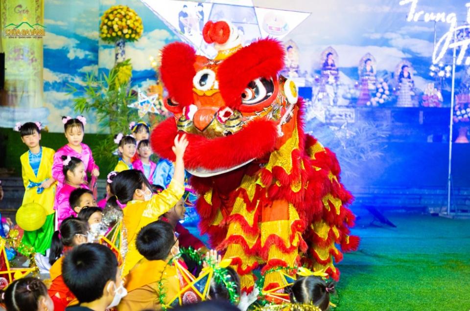 Tết trung thu – tết tình thân – ý nghĩa và nguồn gốc tết trung thu