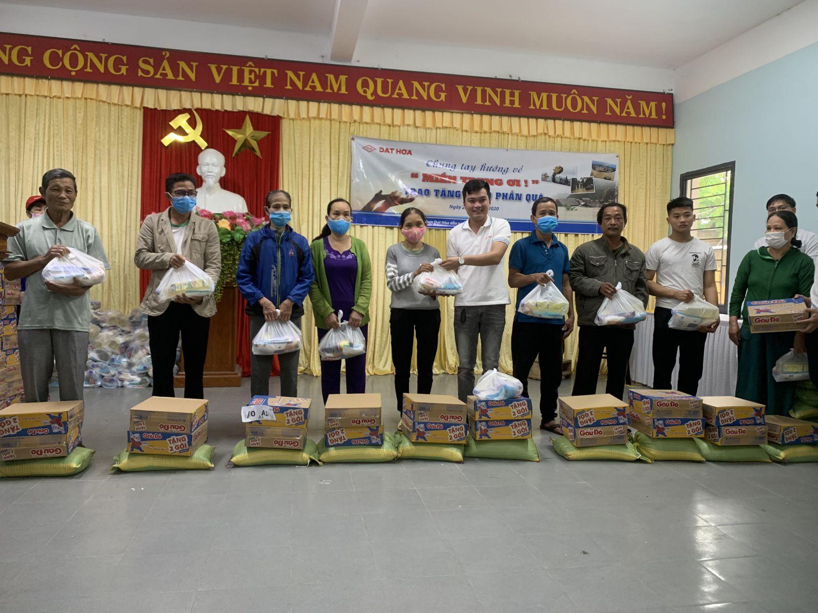 NHỰA ĐẠT HÒA ĐỒNG HÀNH CÙNG BÀ CON TẠI CÁC TỈNH MIỀN TRUNG [Đợt 1]